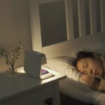 Creative 3 In 1 Bedside Lamp Wireless Charging LCD Screen Alarm Clock  Wireless Phone Charger - Image 6